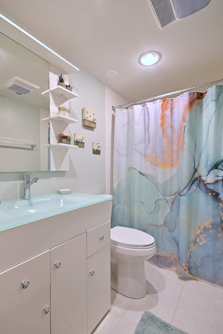 2 ATRIUM Way #606, Elmhurst, IL 60126