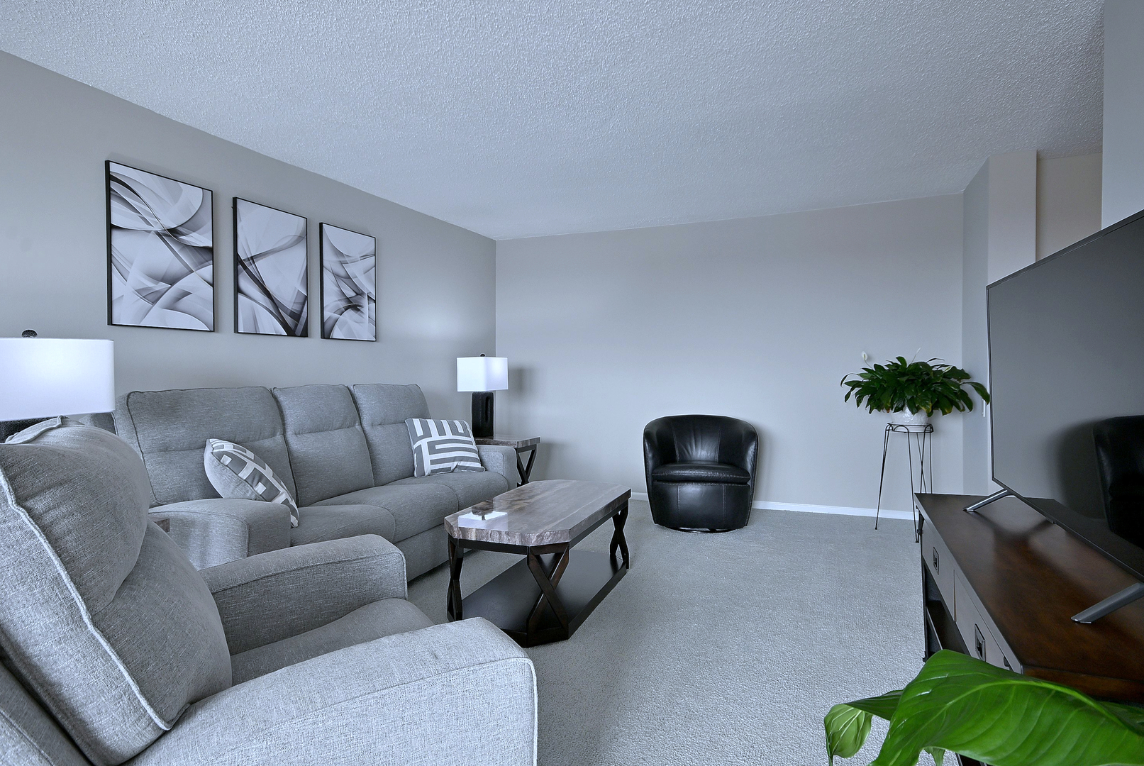 2 ATRIUM Way #606, Elmhurst, IL 60126