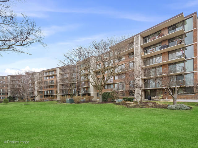 2 ATRIUM Way #606, Elmhurst, IL 60126