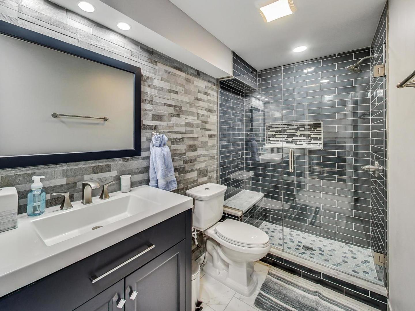 10S330 Oneill Drive, Burr Ridge, IL 60527