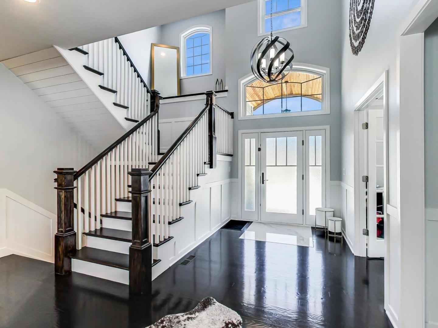 10S330 Oneill Drive, Burr Ridge, IL 60527