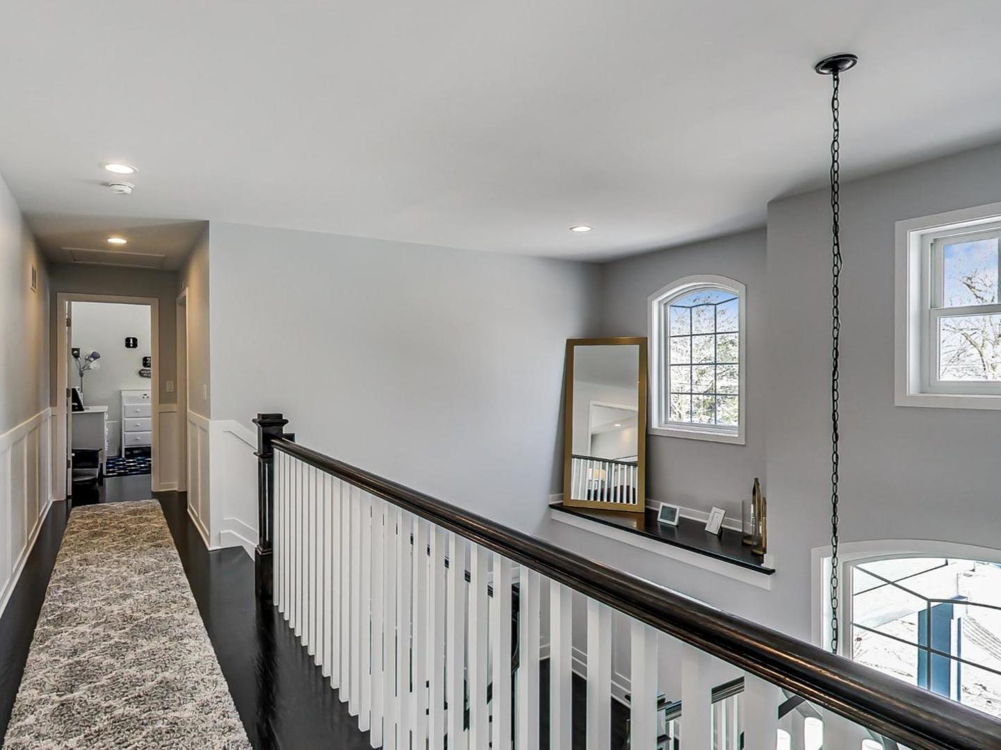 10S330 Oneill Drive, Burr Ridge, IL 60527