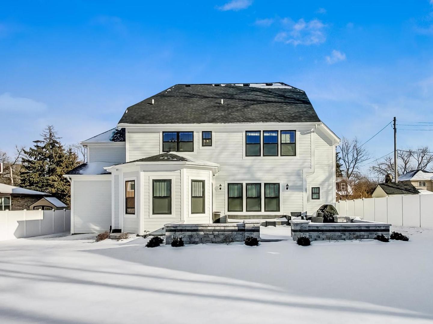 10S330 Oneill Drive, Burr Ridge, IL 60527