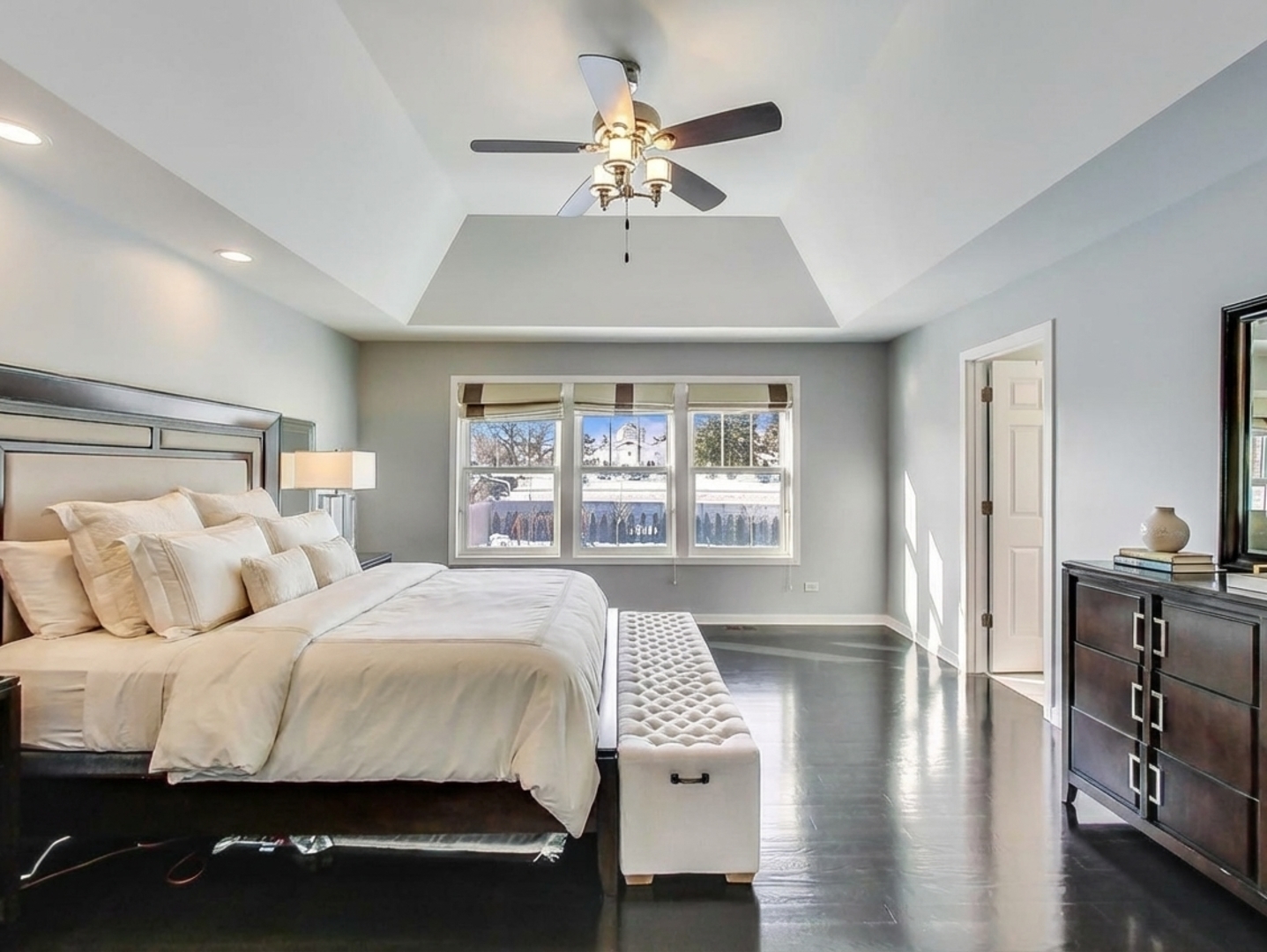 10S330 Oneill Drive, Burr Ridge, IL 60527