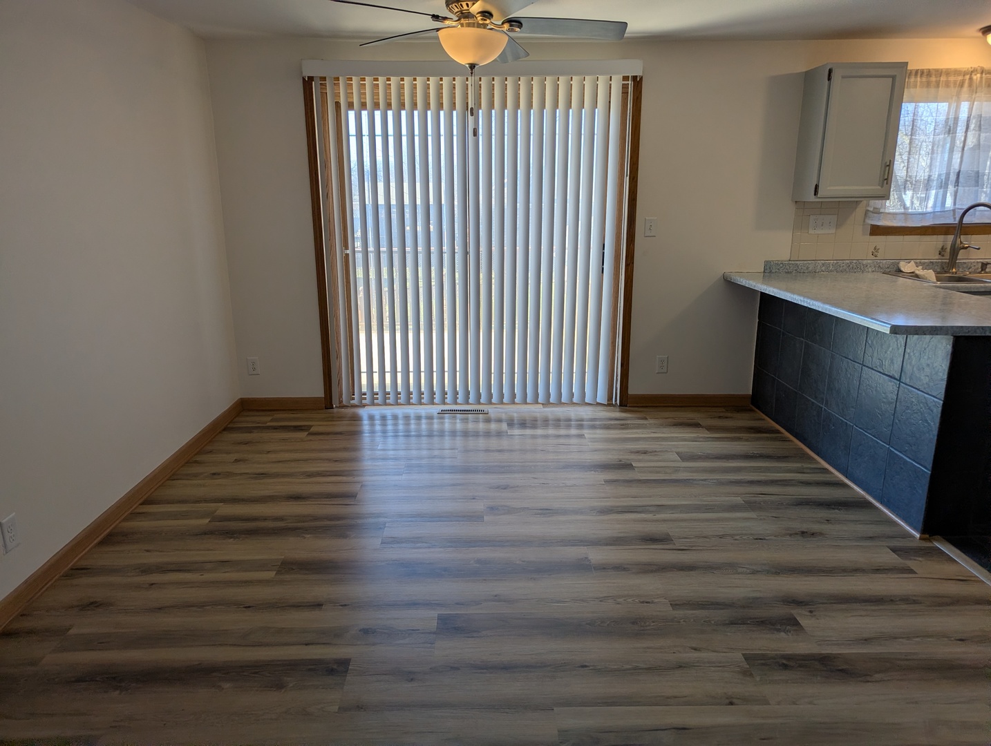 356 lakewood Drive, Antioch, IL 60002