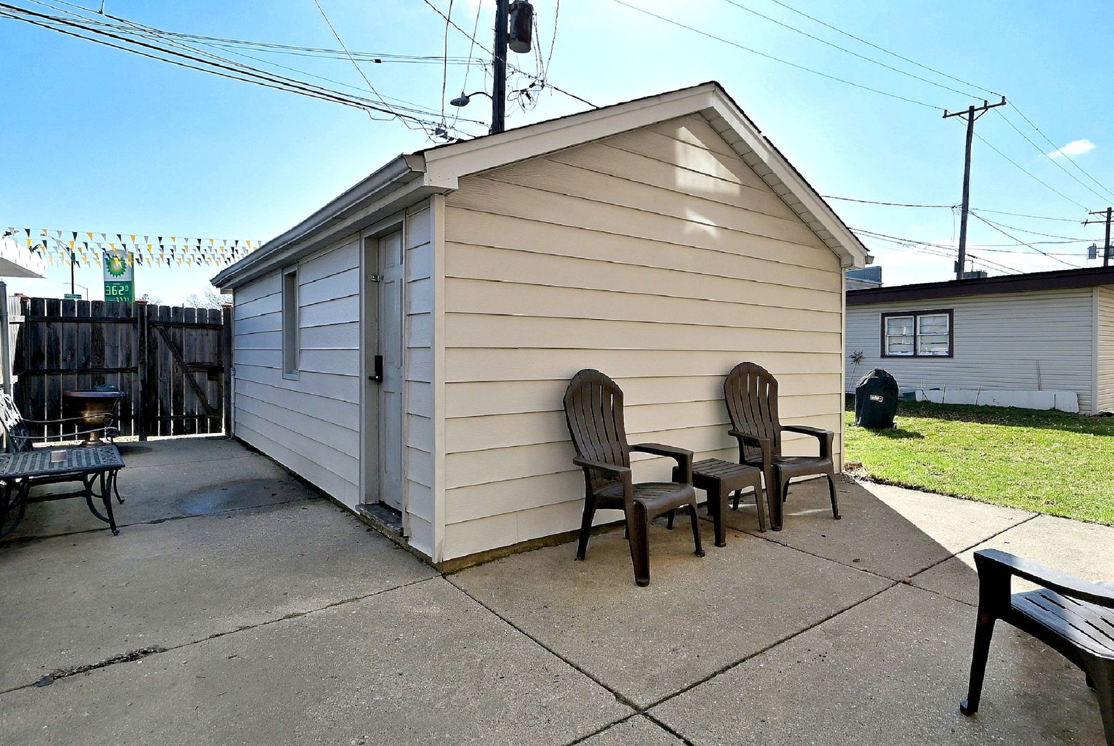 2743 N 72nd Court, Elmwood Park, IL 60707