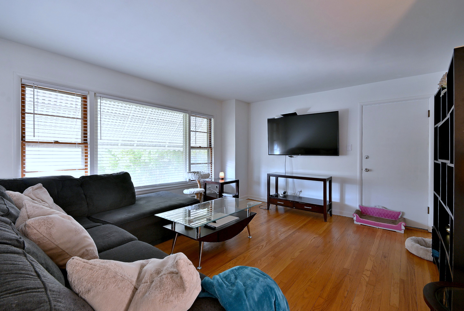 2743 N 72nd Court, Elmwood Park, IL 60707