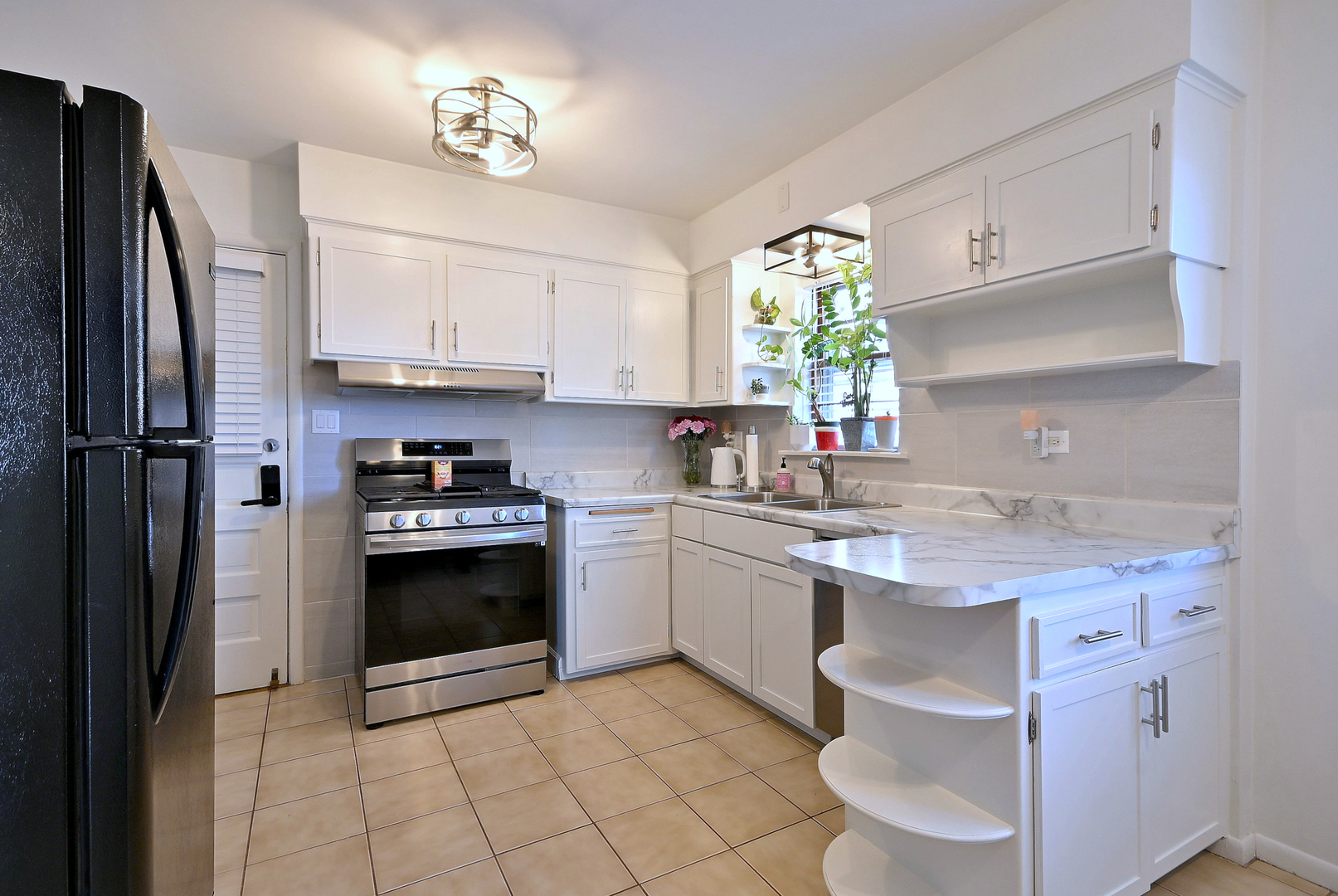 2743 N 72nd Court, Elmwood Park, IL 60707