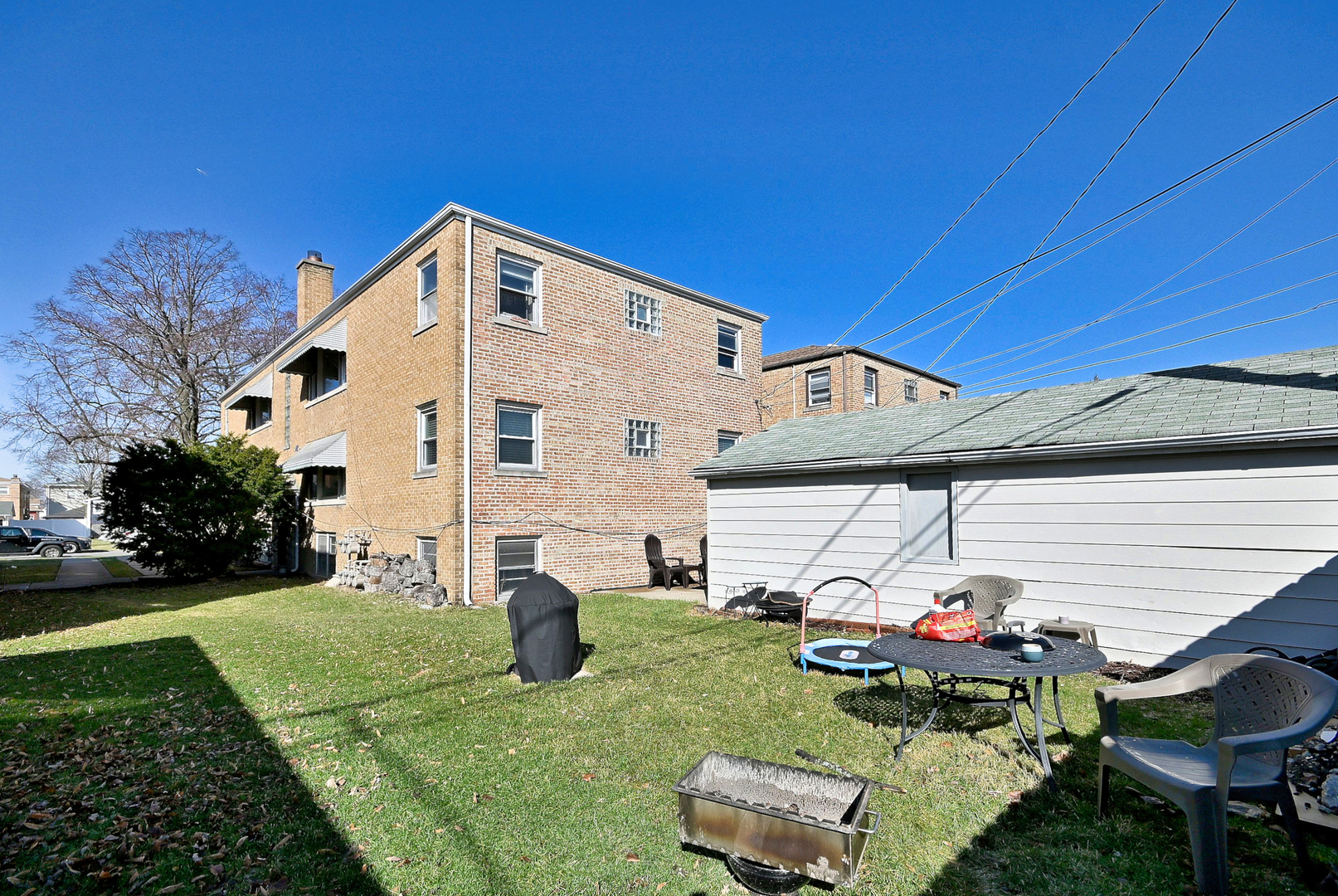 2743 N 72nd Court, Elmwood Park, IL 60707