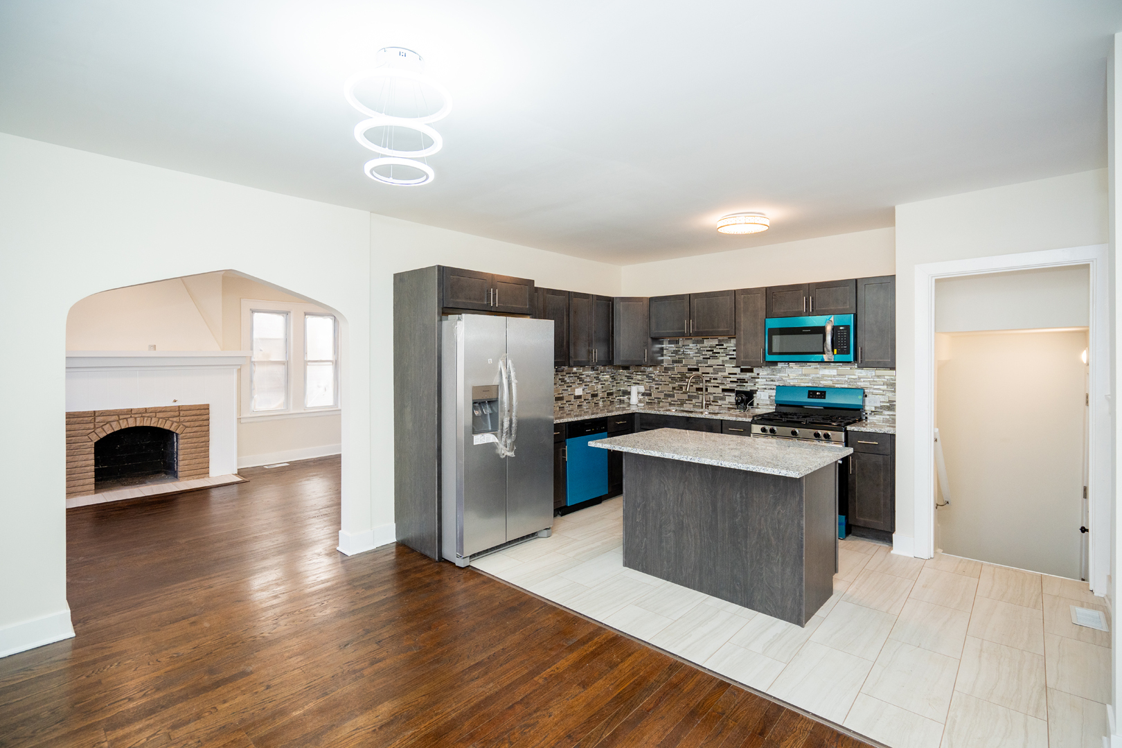 15641 Marshfield Avenue, Harvey, IL 60426