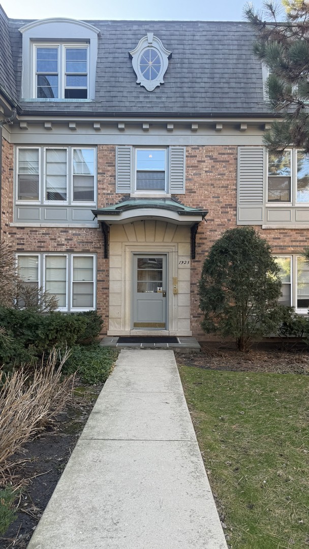 1923 Sherman Avenue #3N, Evanston, IL 60201