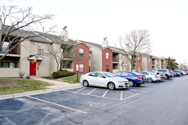 2028 N Rand Road, Palatine, IL 60074