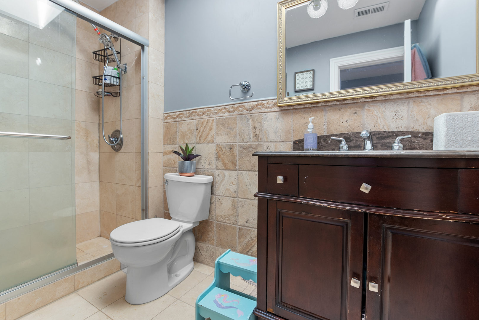 3015 N 76th Court, Elmwood Park, IL 60707