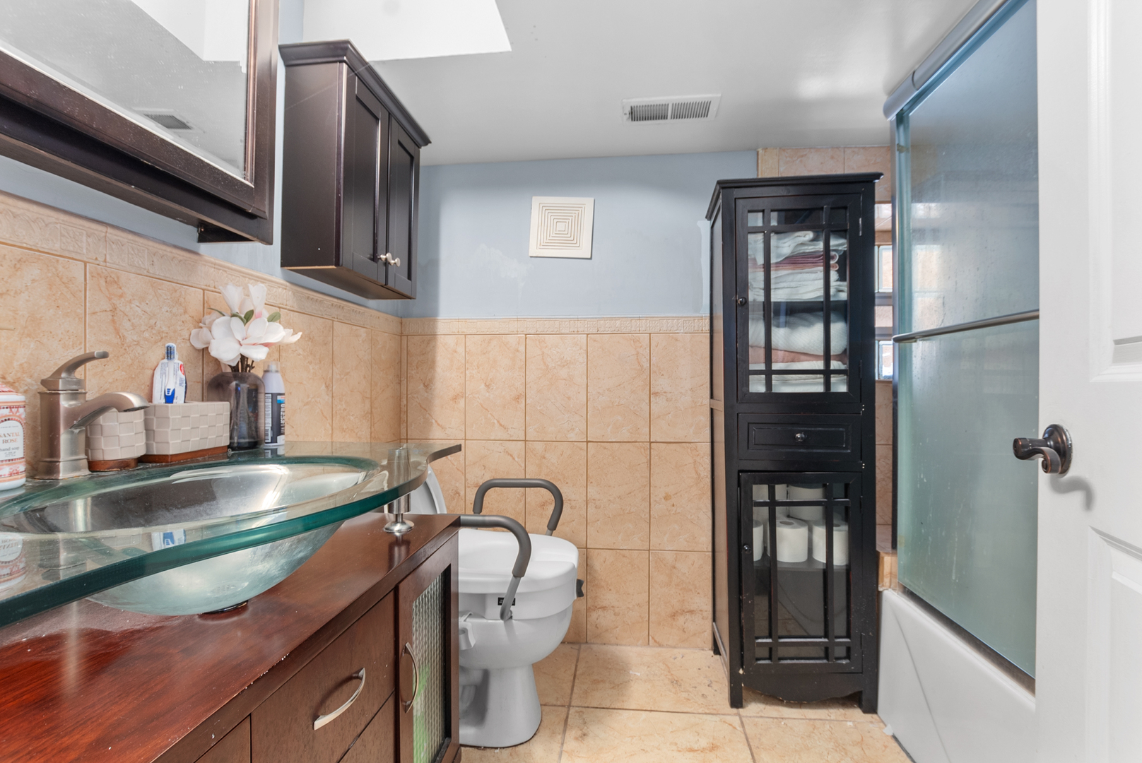 3015 N 76th Court, Elmwood Park, IL 60707