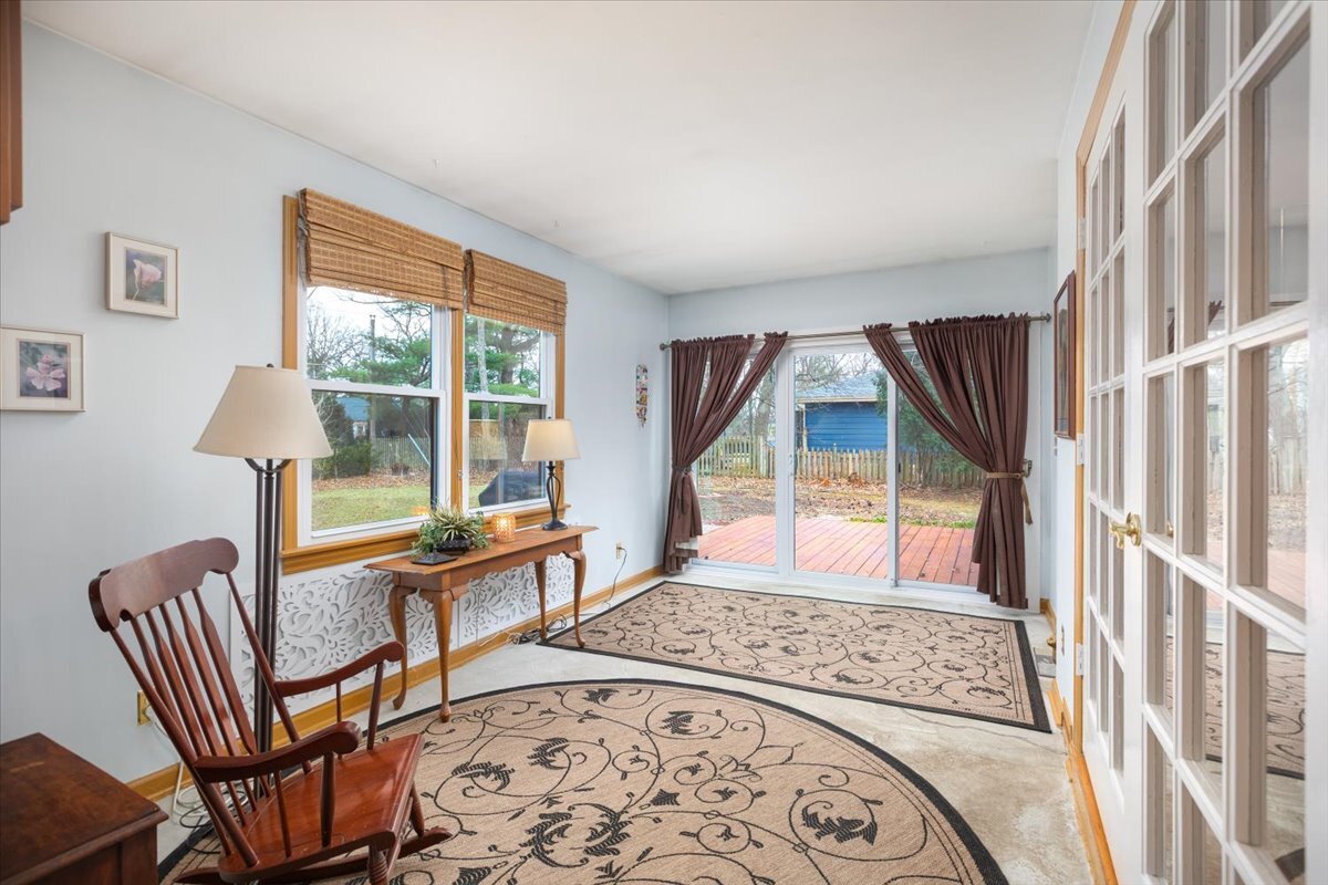 8S295 College Road, Naperville, IL 60540