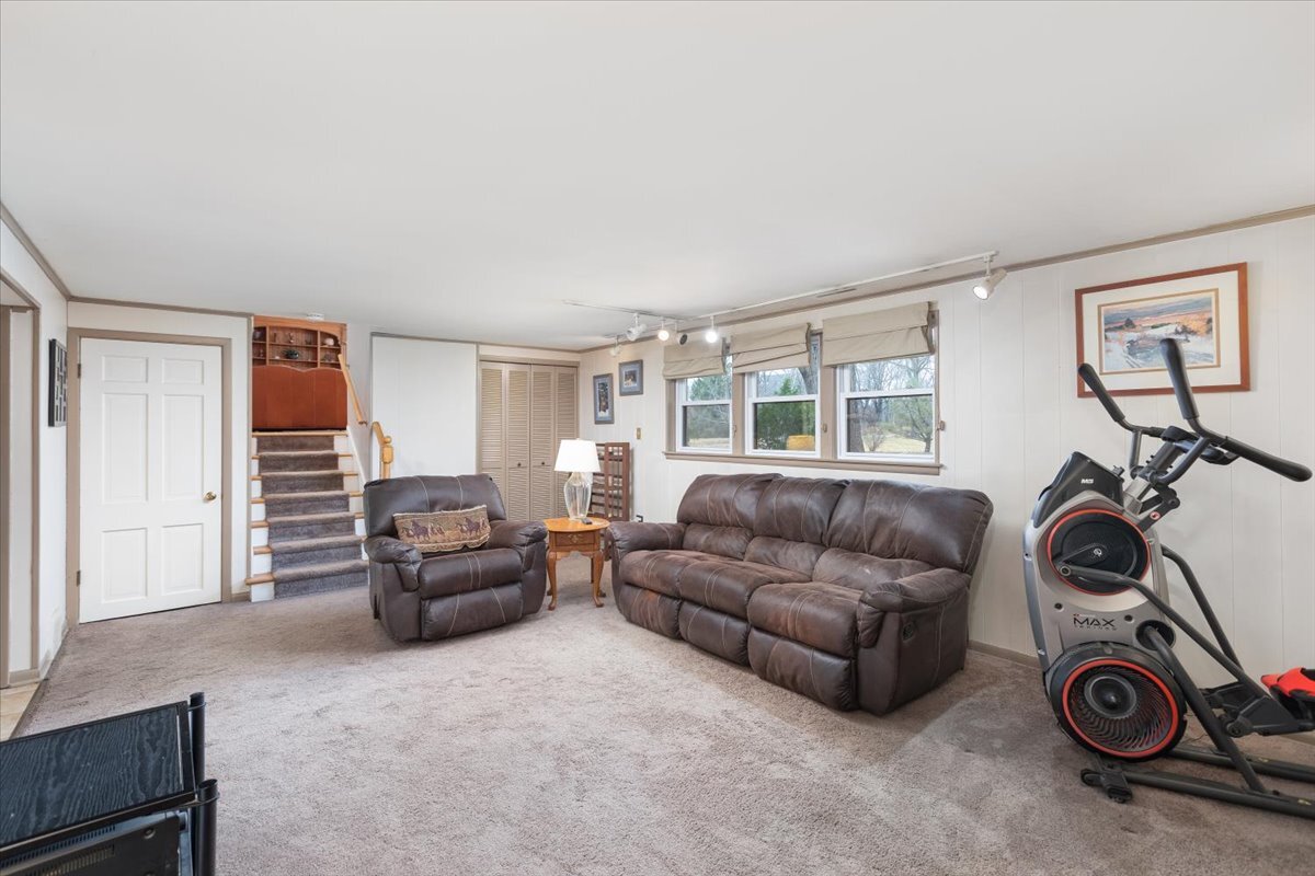 8S295 College Road, Naperville, IL 60540