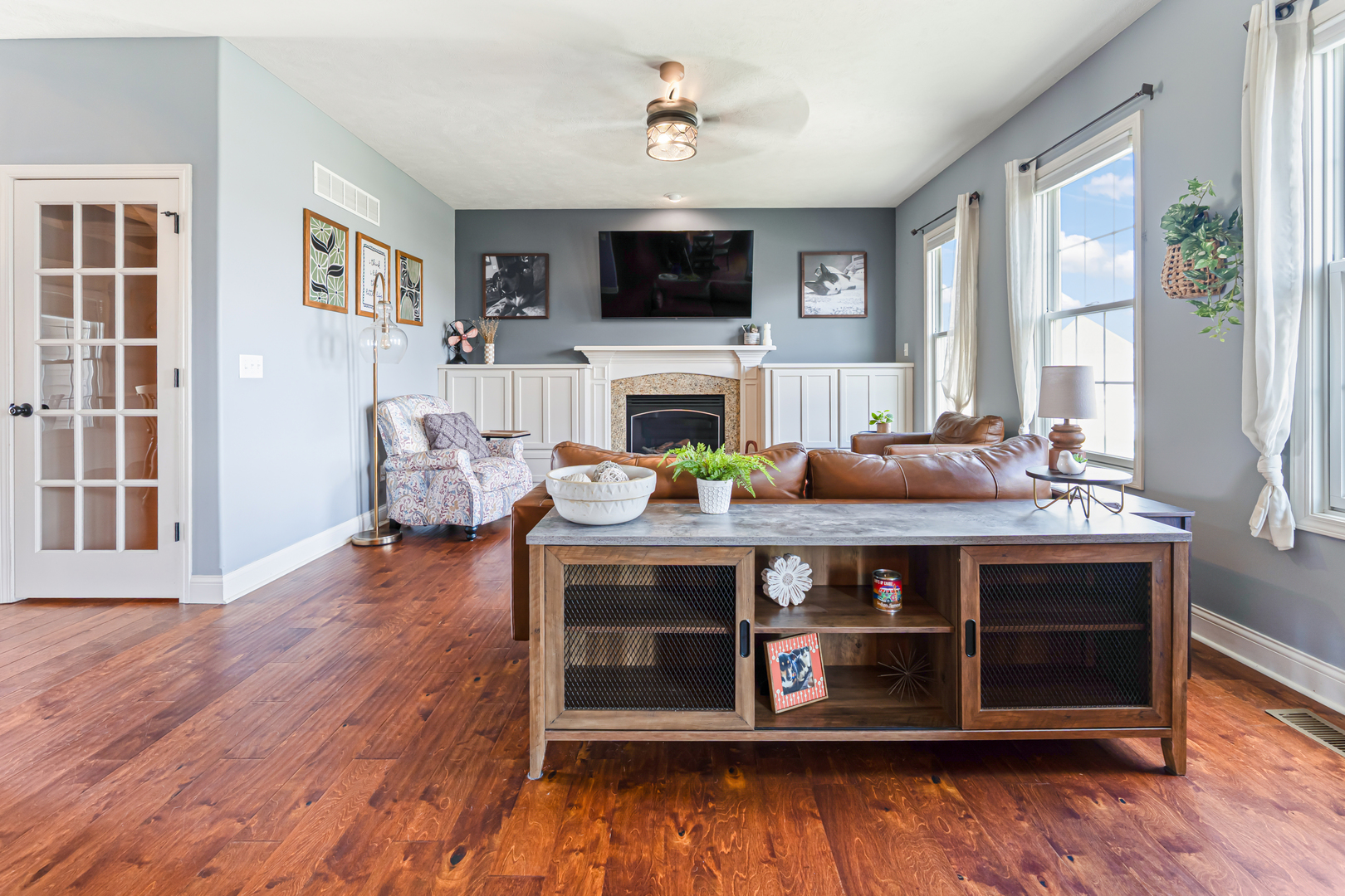 1302 Wicklow Drive, Bloomington, IL 61705