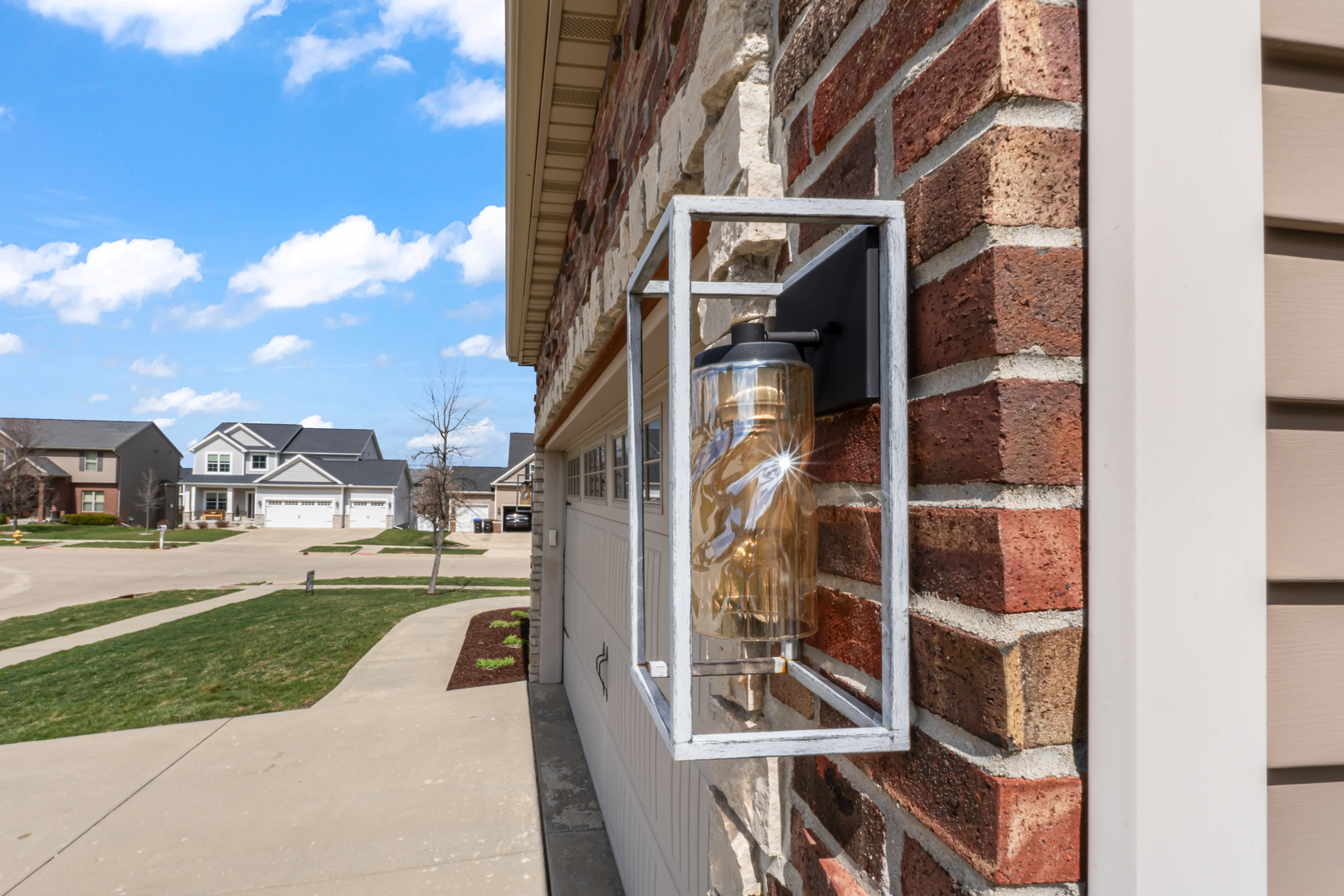 1302 Wicklow Drive, Bloomington, IL 61705