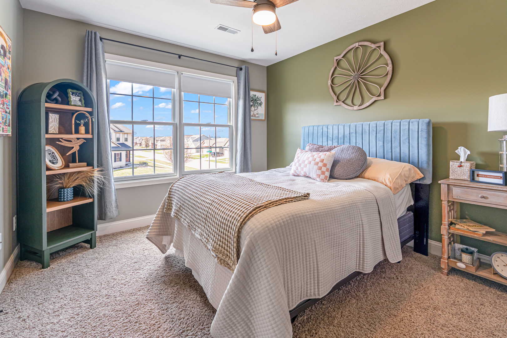 1302 Wicklow Drive, Bloomington, IL 61705