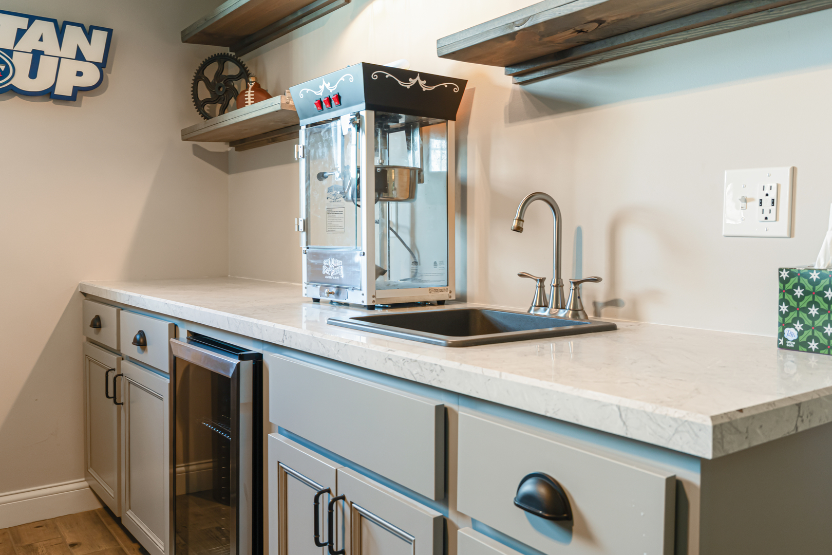 1302 Wicklow Drive, Bloomington, IL 61705