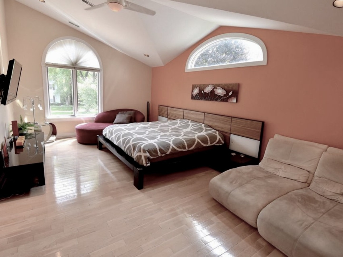 1302 S PRINCETON Avenue, Arlington Heights, IL 60005