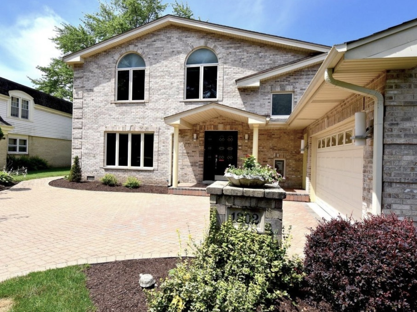 1302 S PRINCETON Avenue, Arlington Heights, IL 60005