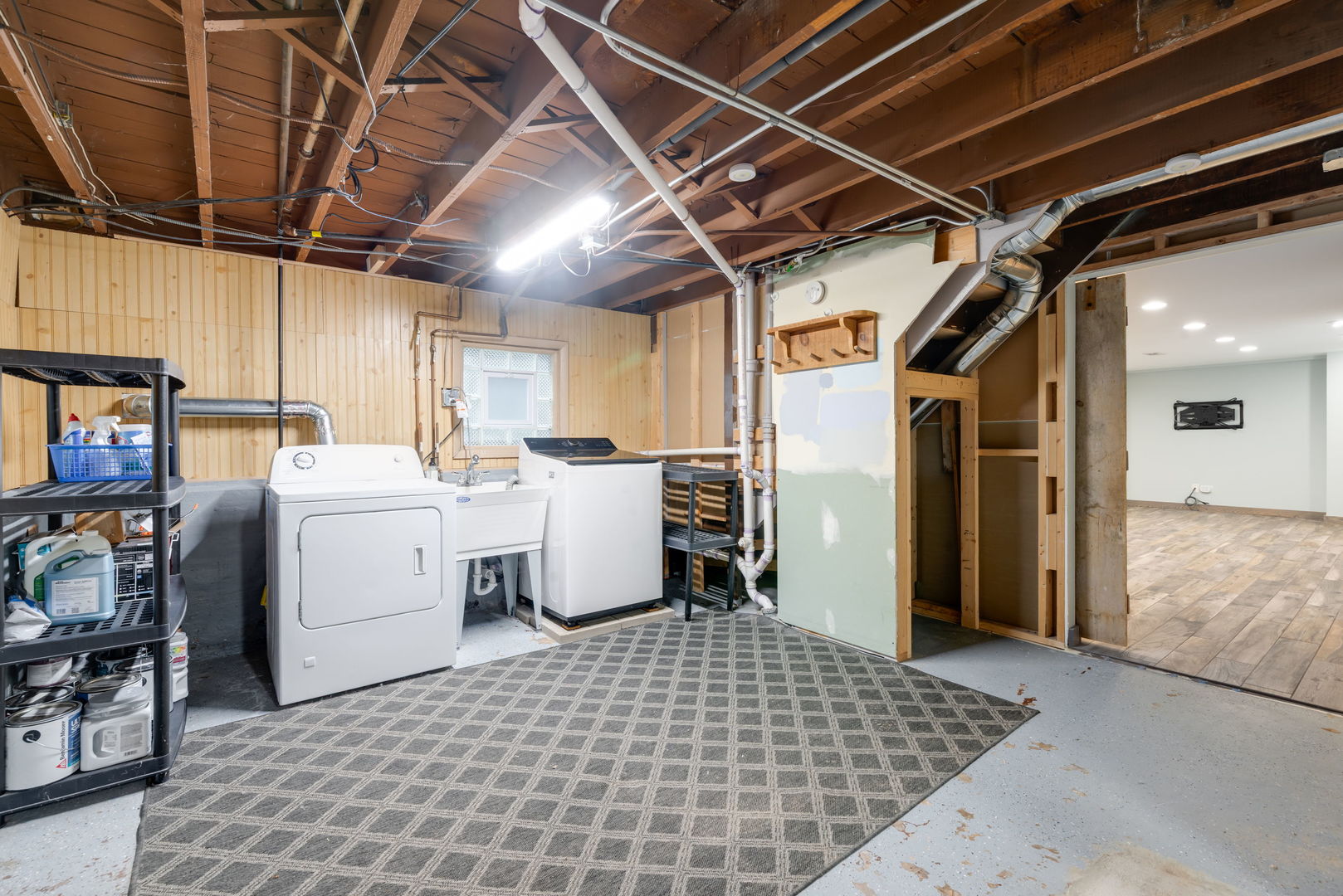 7005 N Osceola Avenue, Chicago, IL 60631