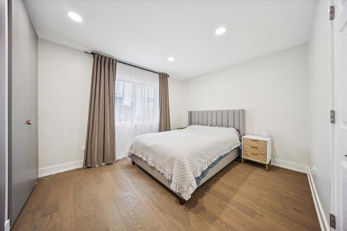 8334 Portsmouth Drive #C, Darien, IL 60561