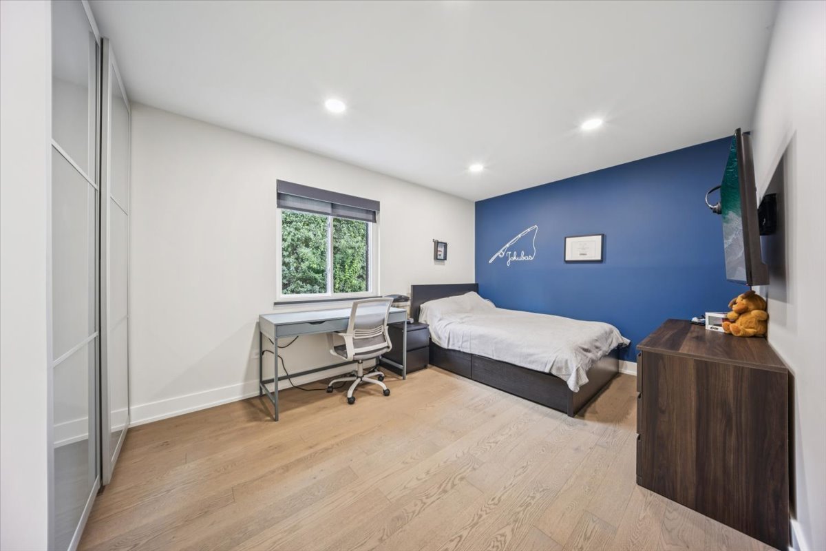 8334 Portsmouth Drive #C, Darien, IL 60561