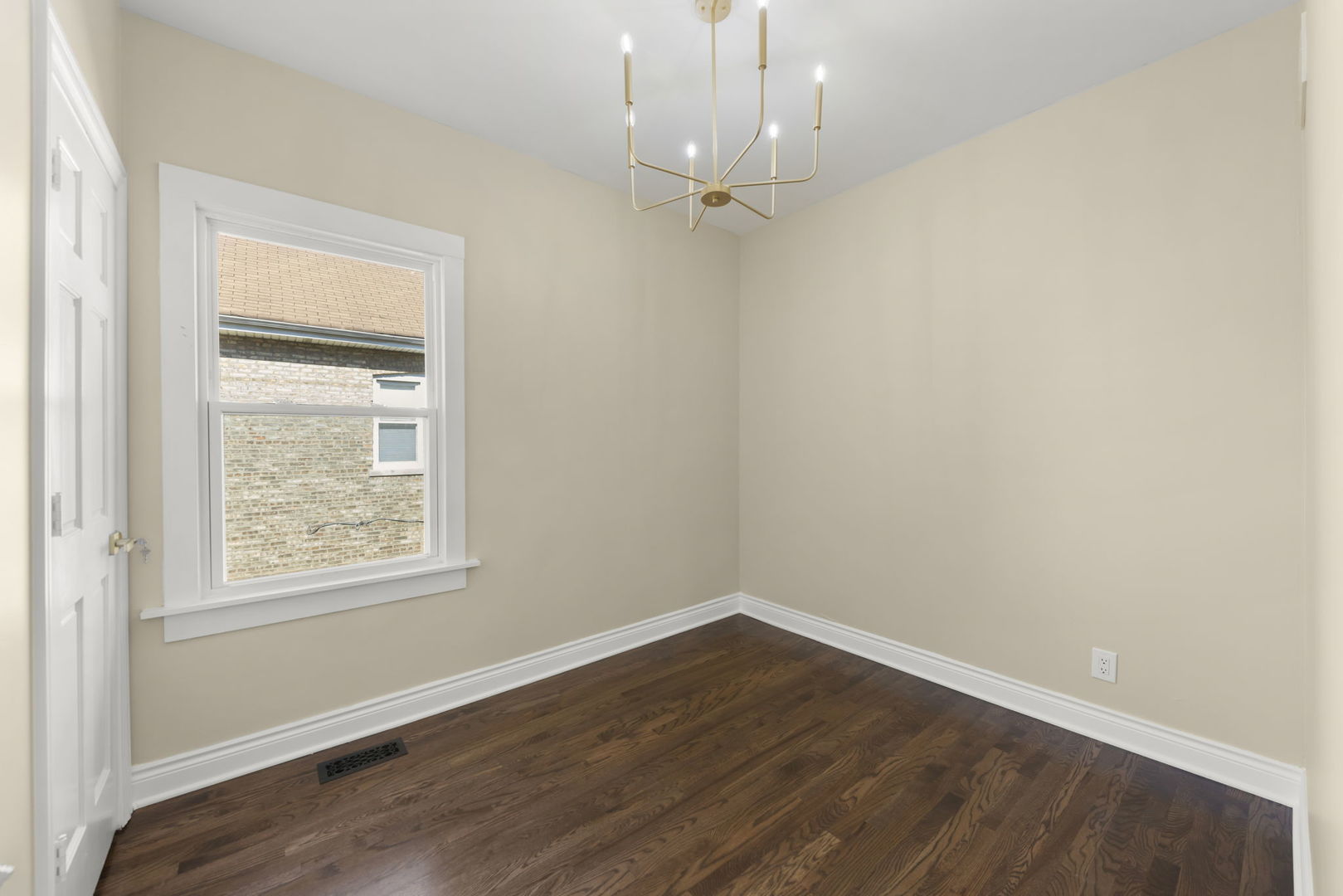 1335 Wesley Avenue, Berwyn, IL 60402