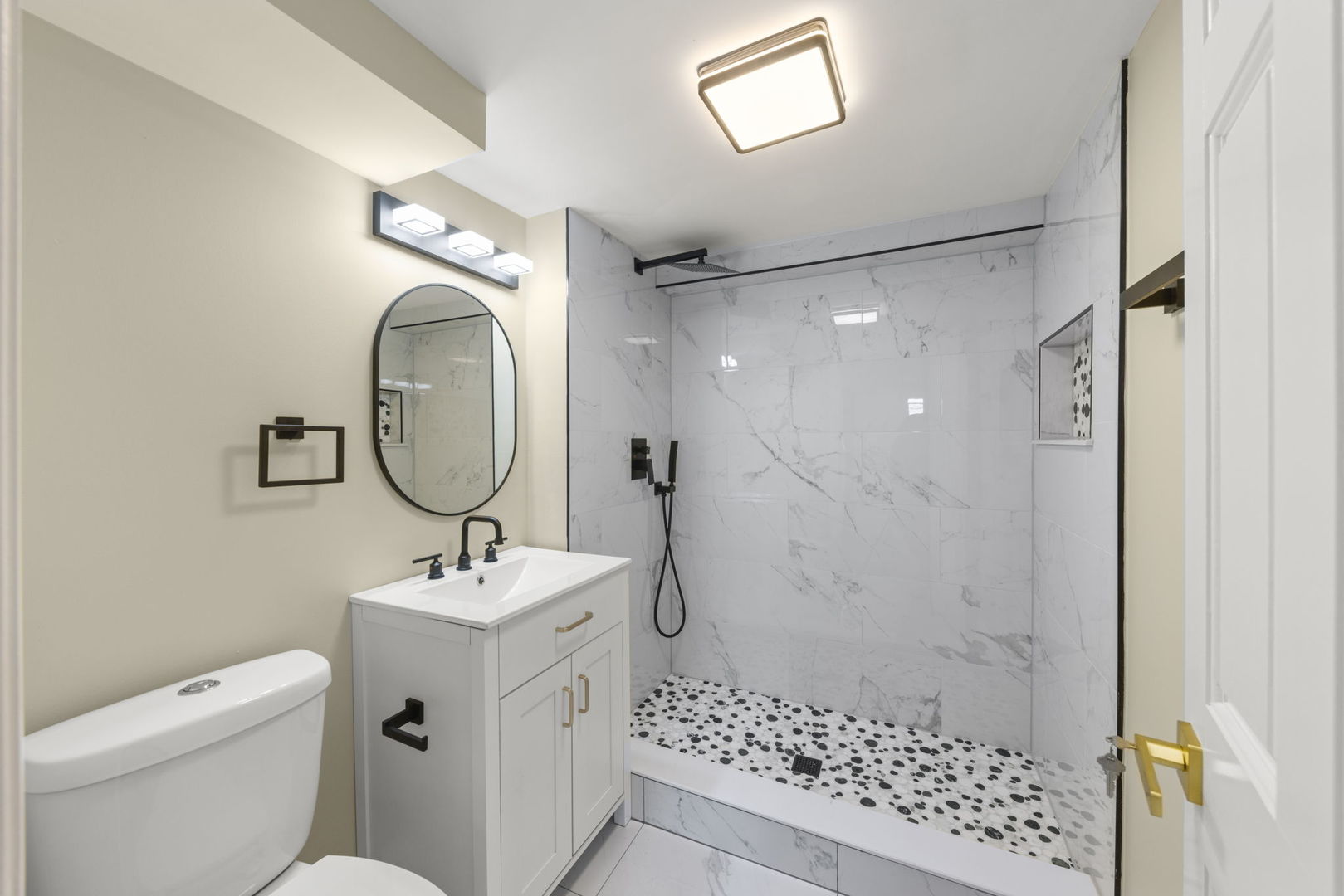 1335 Wesley Avenue, Berwyn, IL 60402