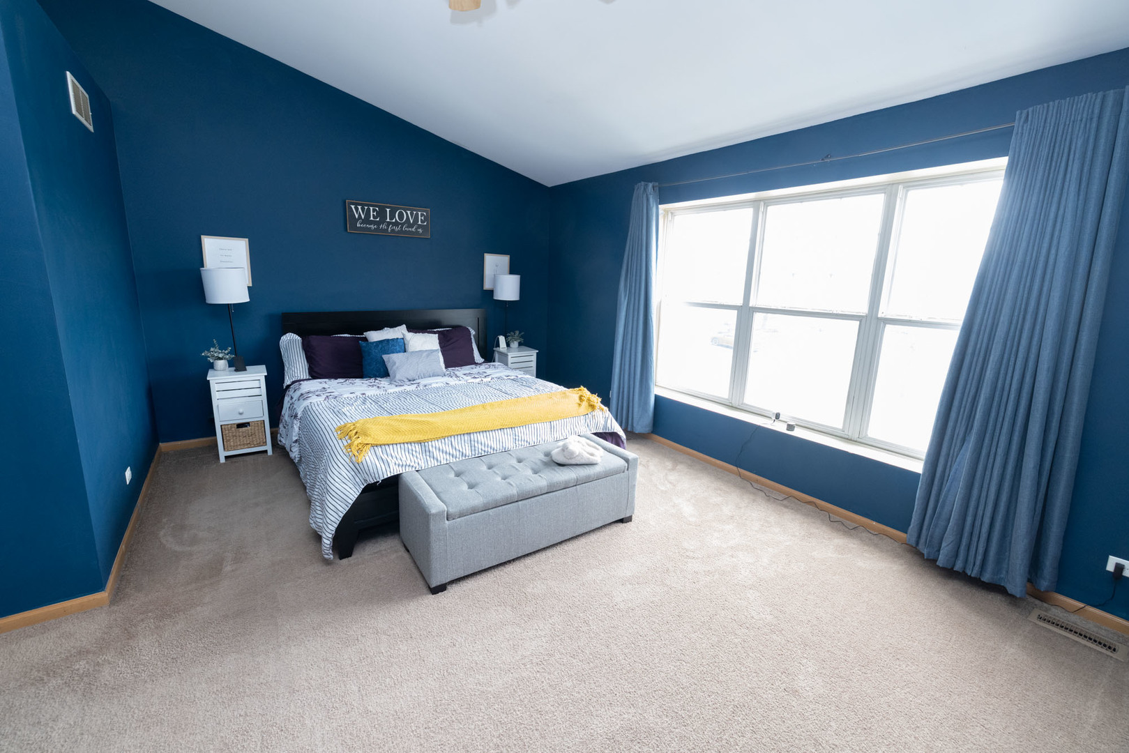 2375 Cove Court, Elgin, IL 60123