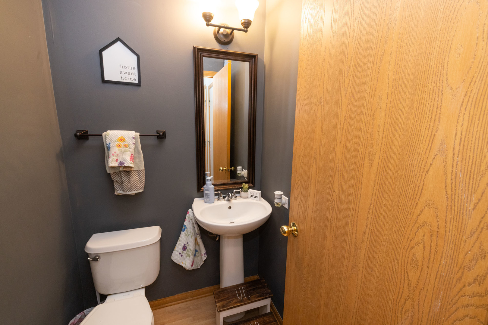 2375 Cove Court, Elgin, IL 60123