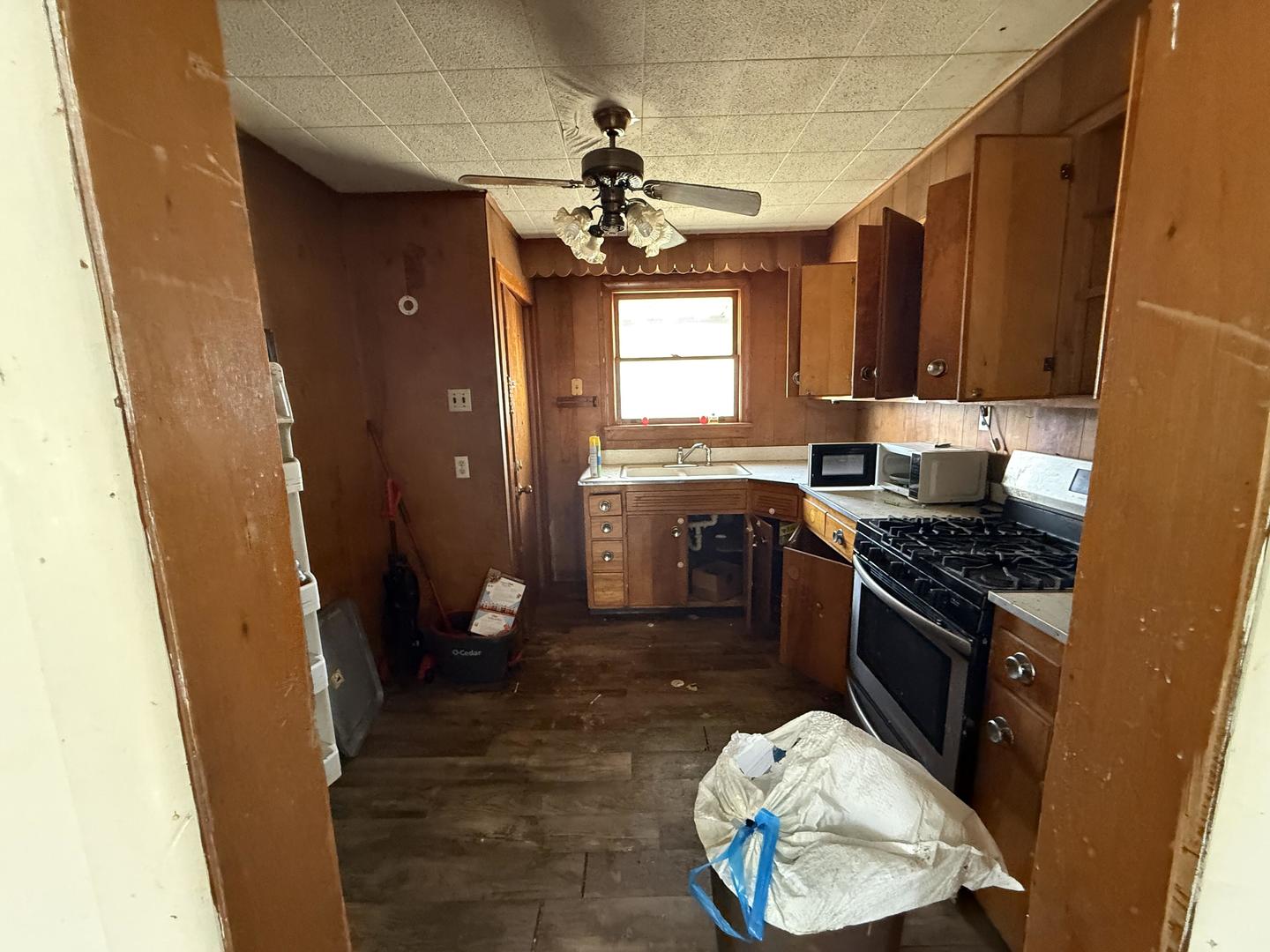 616 N Walnut Street, Centralia, IL 62801