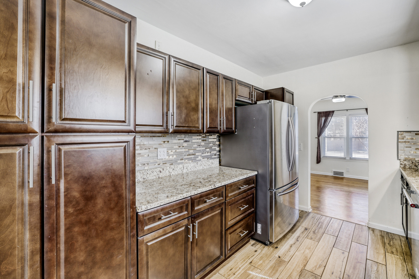 626 N Hough Street, Barrington, IL 60010