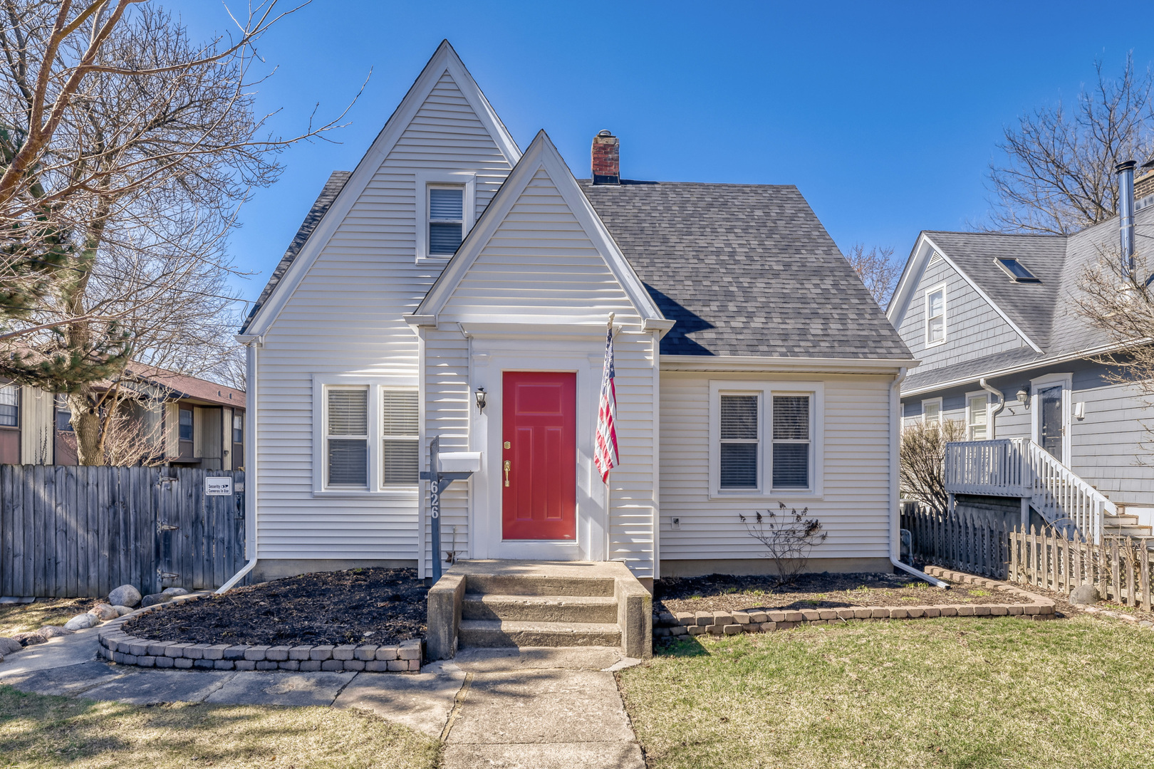 626 N Hough Street, Barrington, IL 60010