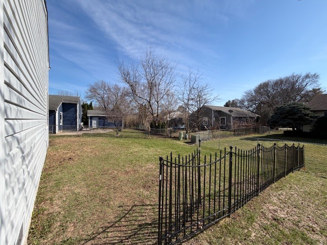 346 Danbury Drive, Naperville, IL 60565