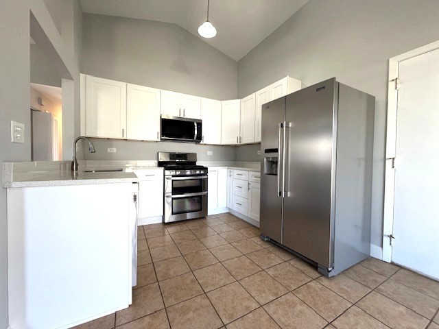 346 Danbury Drive, Naperville, IL 60565