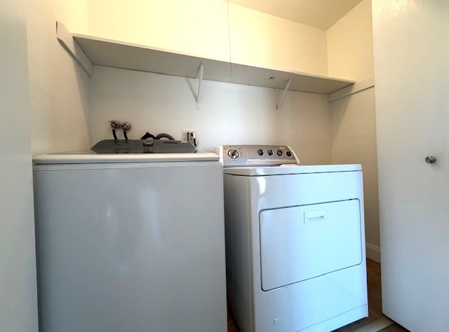 346 Danbury Drive, Naperville, IL 60565