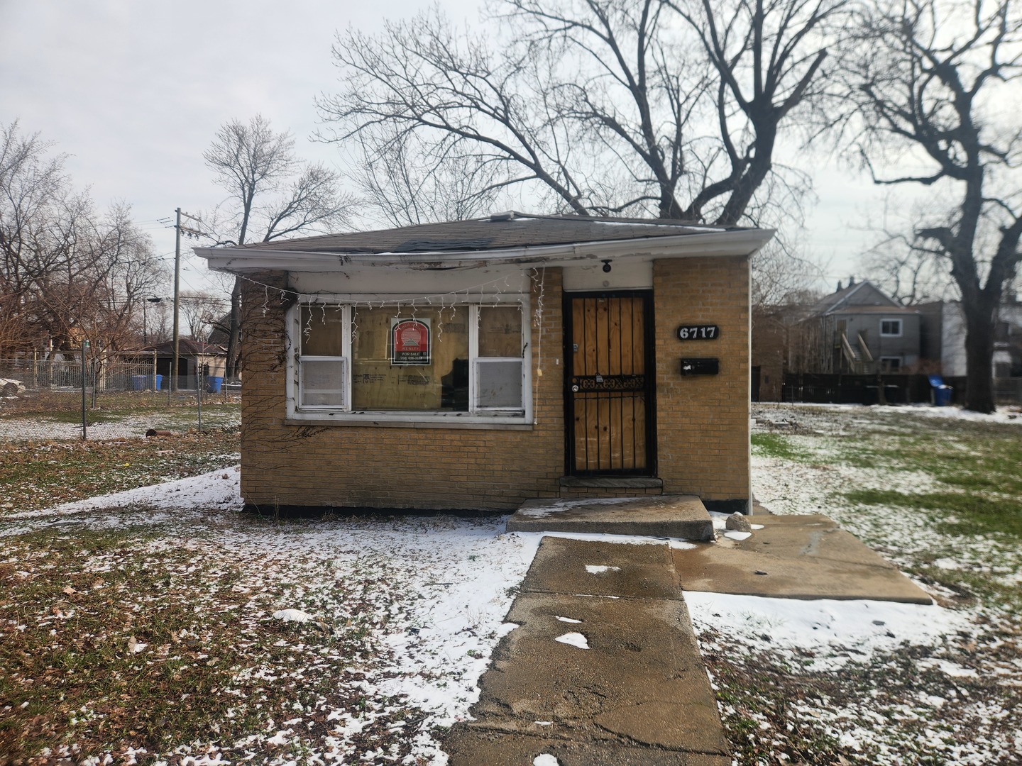 6717 S Rhodes Avenue, Chicago, IL 60637