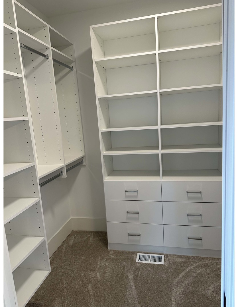 4119 N Lincoln Street, Westmont, IL 60559