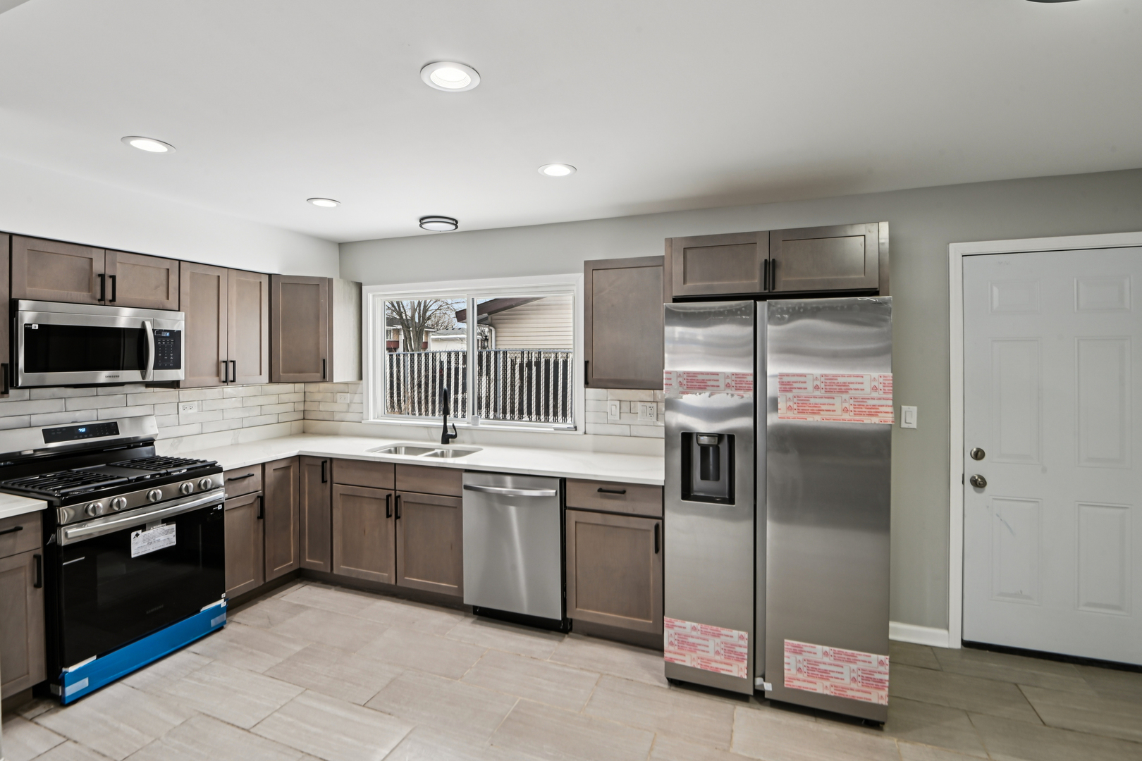 3403 Fountainbleau Drive, Hazel Crest, IL 60429