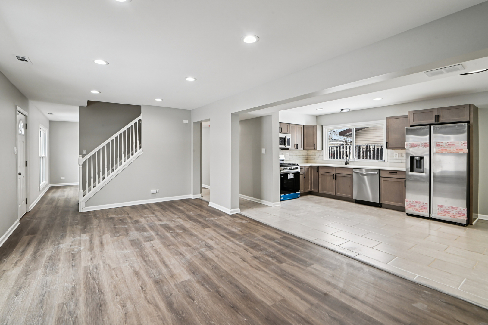 3403 Fountainbleau Drive, Hazel Crest, IL 60429