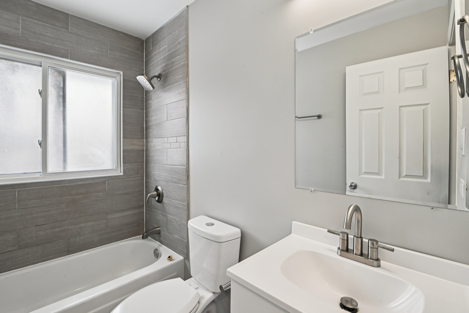 3403 Fountainbleau Drive, Hazel Crest, IL 60429