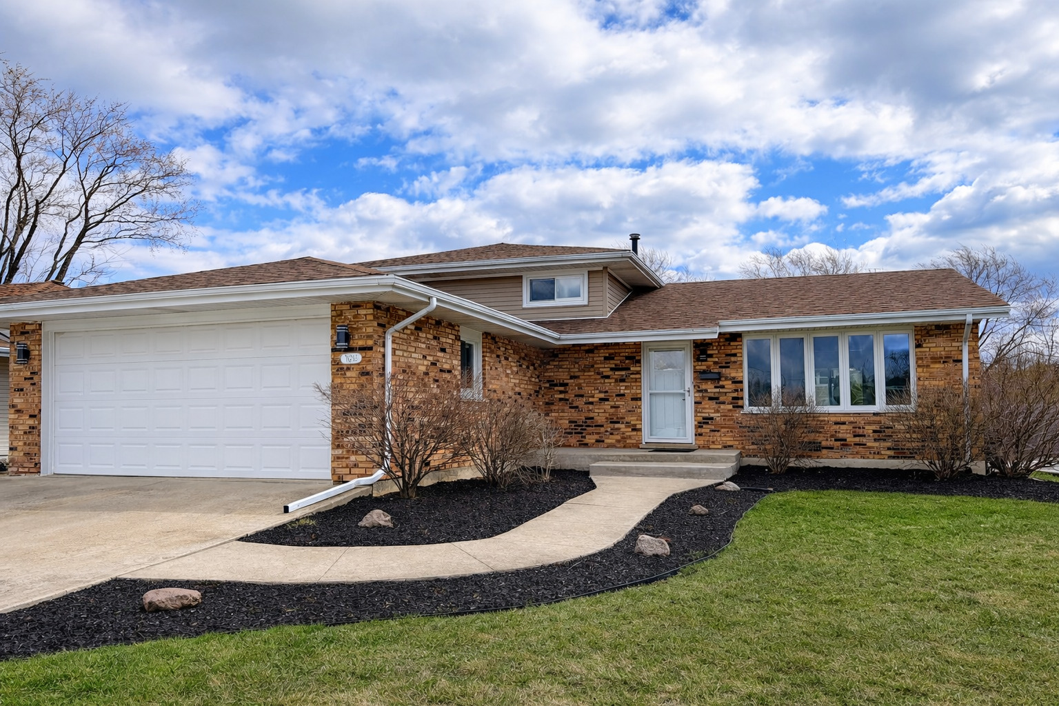 16755 Oleander Avenue, Tinley Park, IL 60477