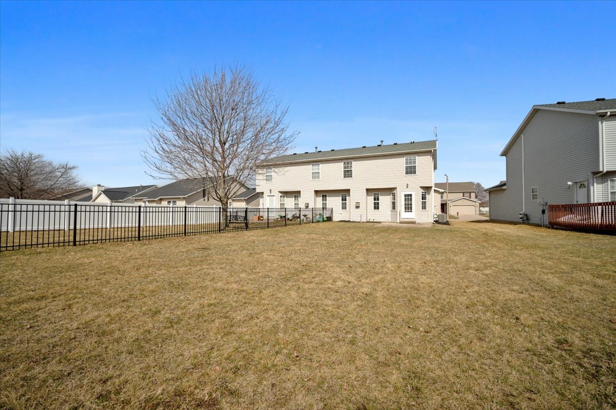 2719 Gill Street, Bloomington, IL 61704