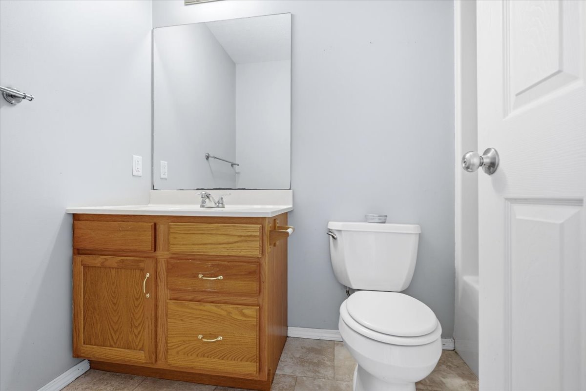 2719 Gill Street, Bloomington, IL 61704