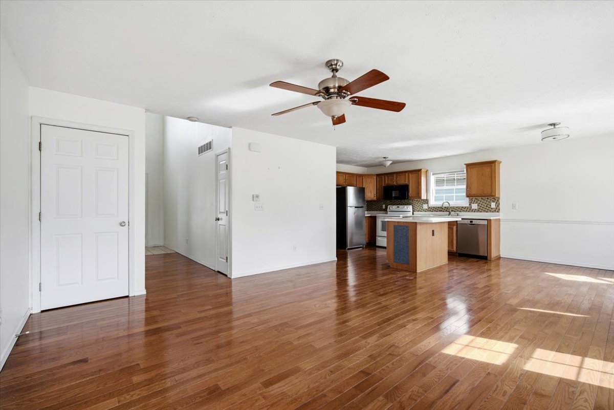 2719 Gill Street, Bloomington, IL 61704