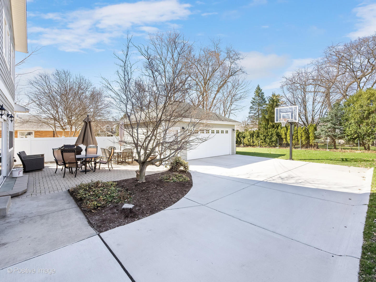 1607 E Indiana Street, Wheaton, IL 60187