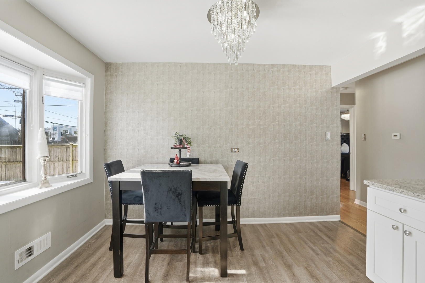 537 E 161st Place, South Holland, IL 60473